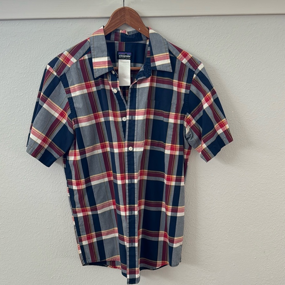 Patagonia Organic Cotton Button-down - Men’s Small